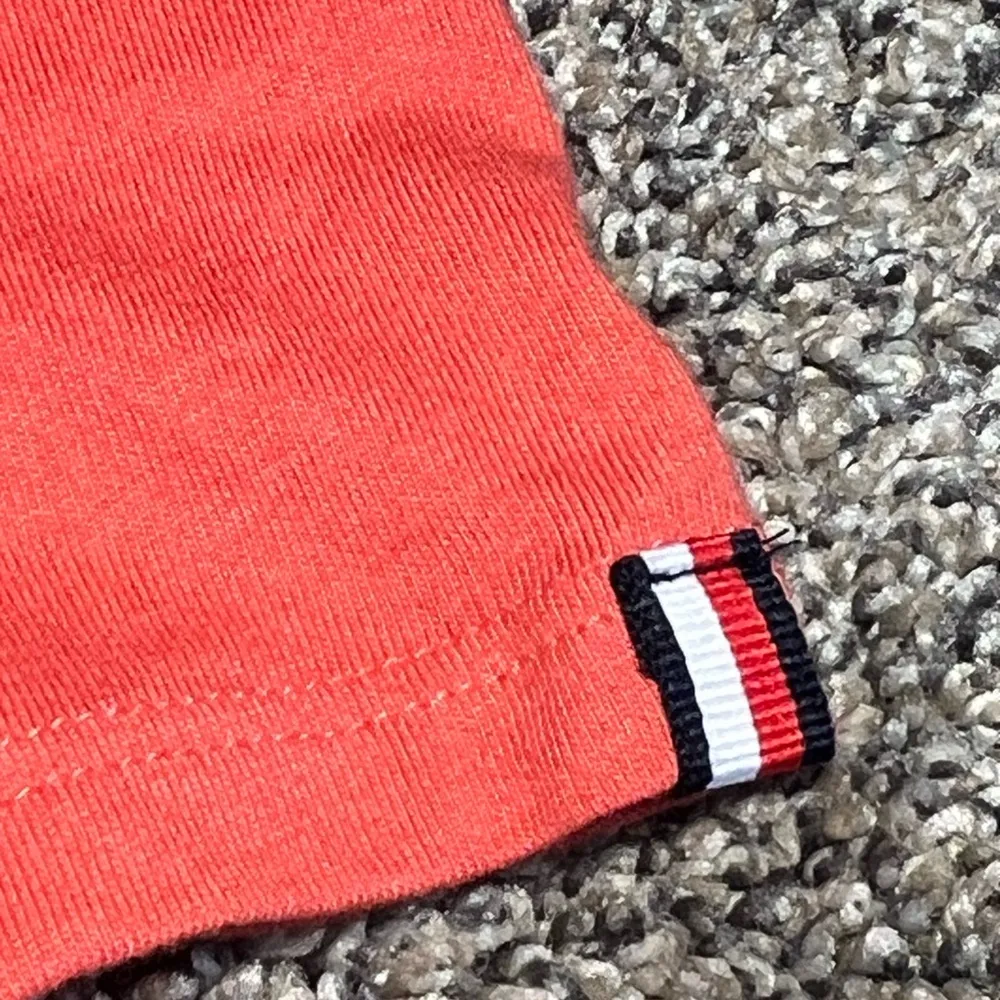 Tommy Hilfiger women’s peach/orange short sleeve T-shirt size (M) new with tag. - Image 6