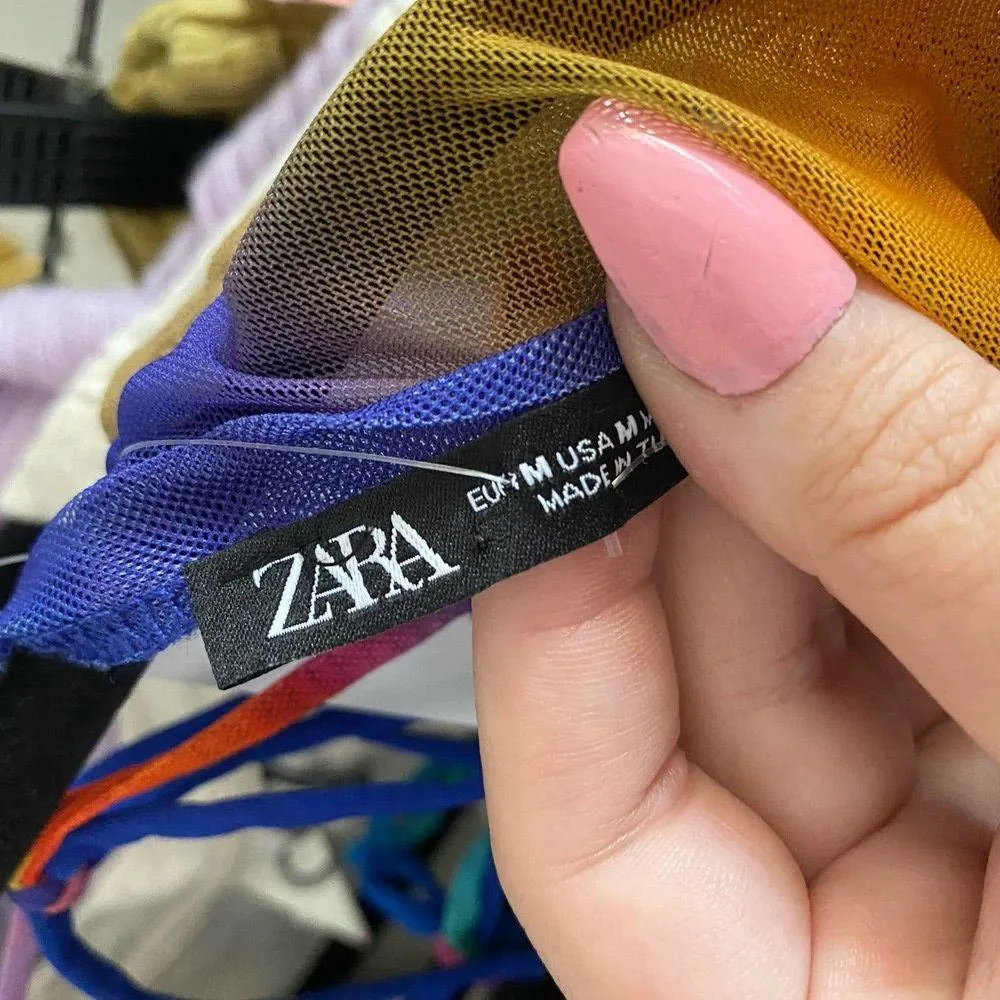 Zara Open Back Multi Mesh Long Sleeve Top Size Medium - Image 4