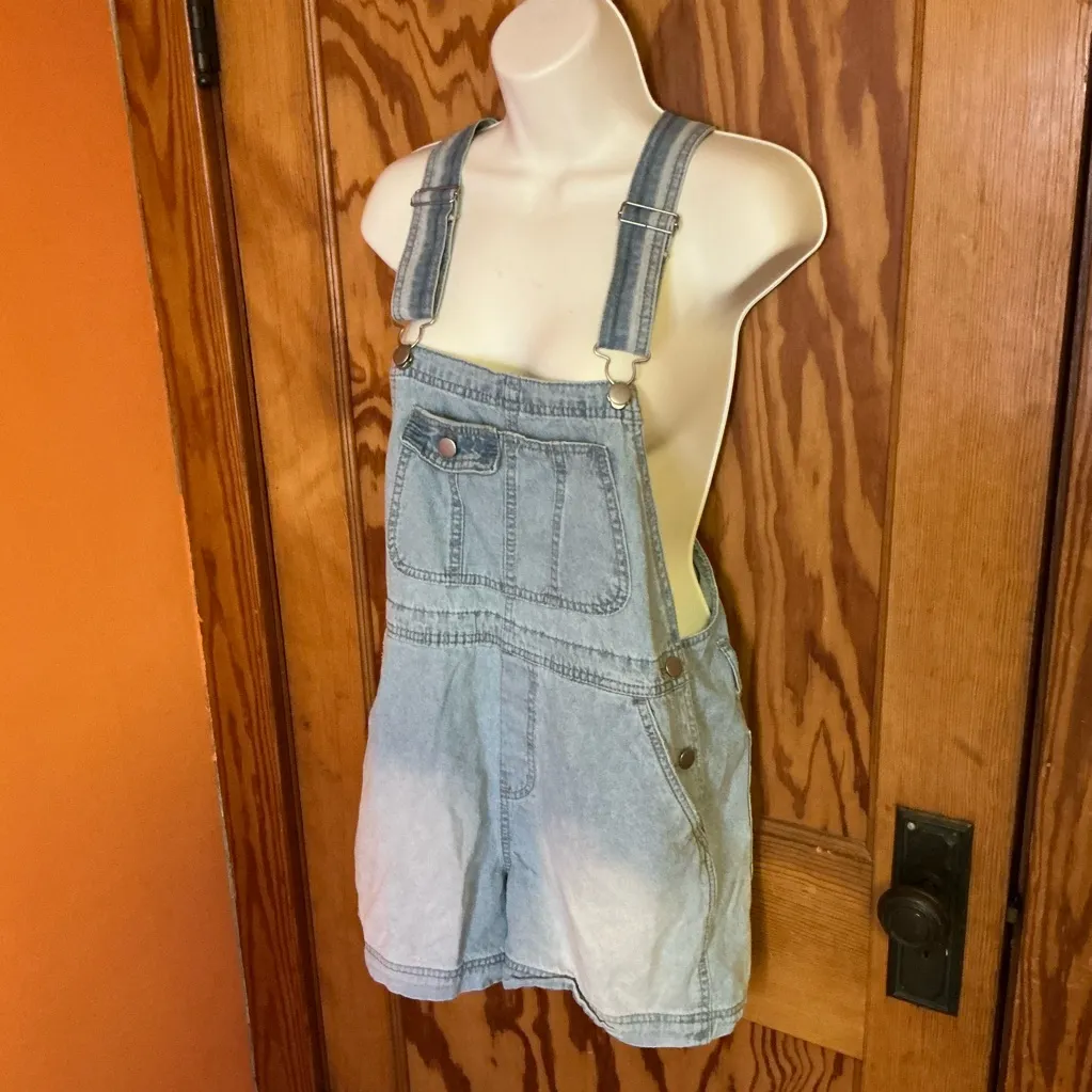 No boundaries stone washed denim bib shortalls - Image 6