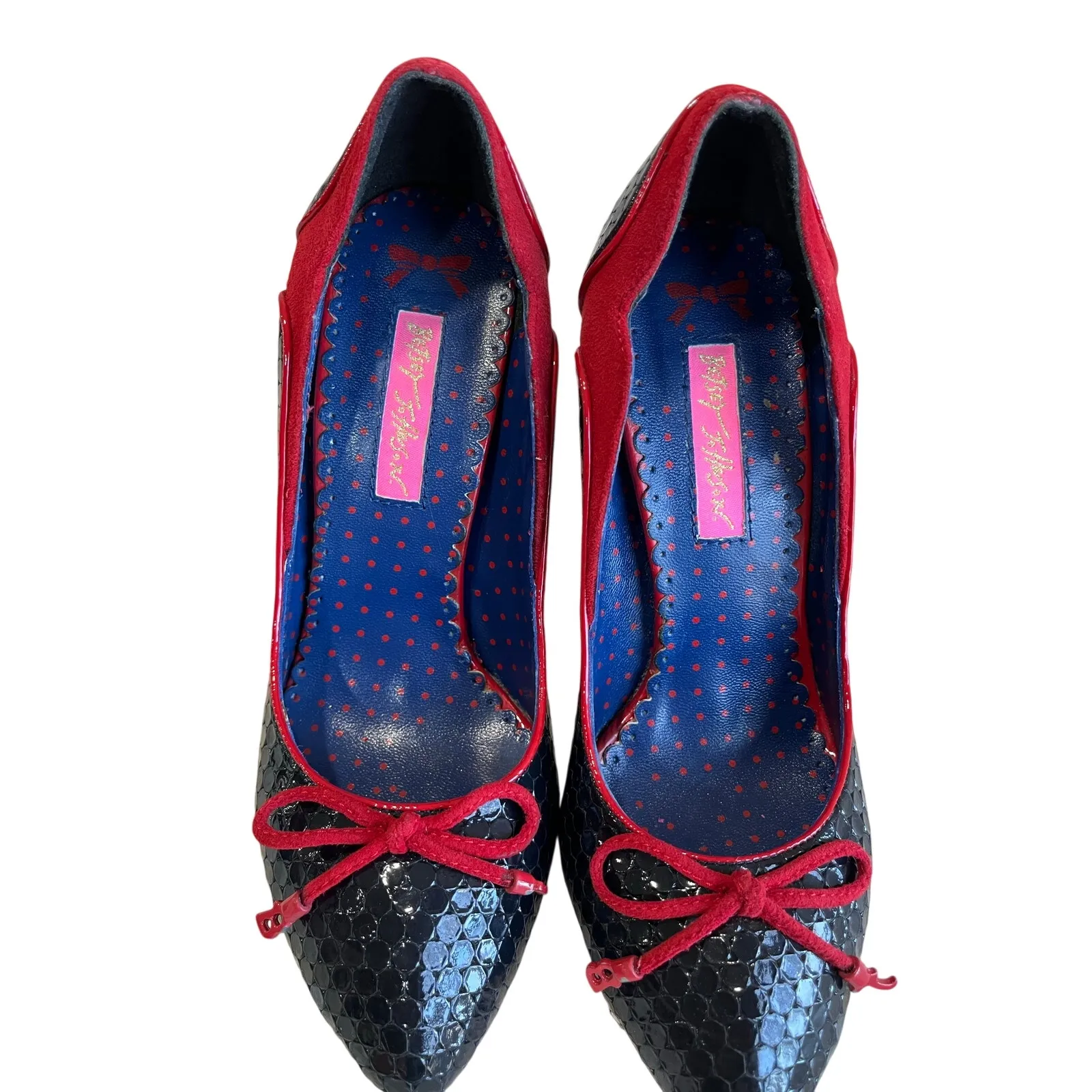 Vintage Betsey Johnson Navy Blue Red Bow Snakeskin Stiletto Y2K Heels Size 5.5 - Image 2