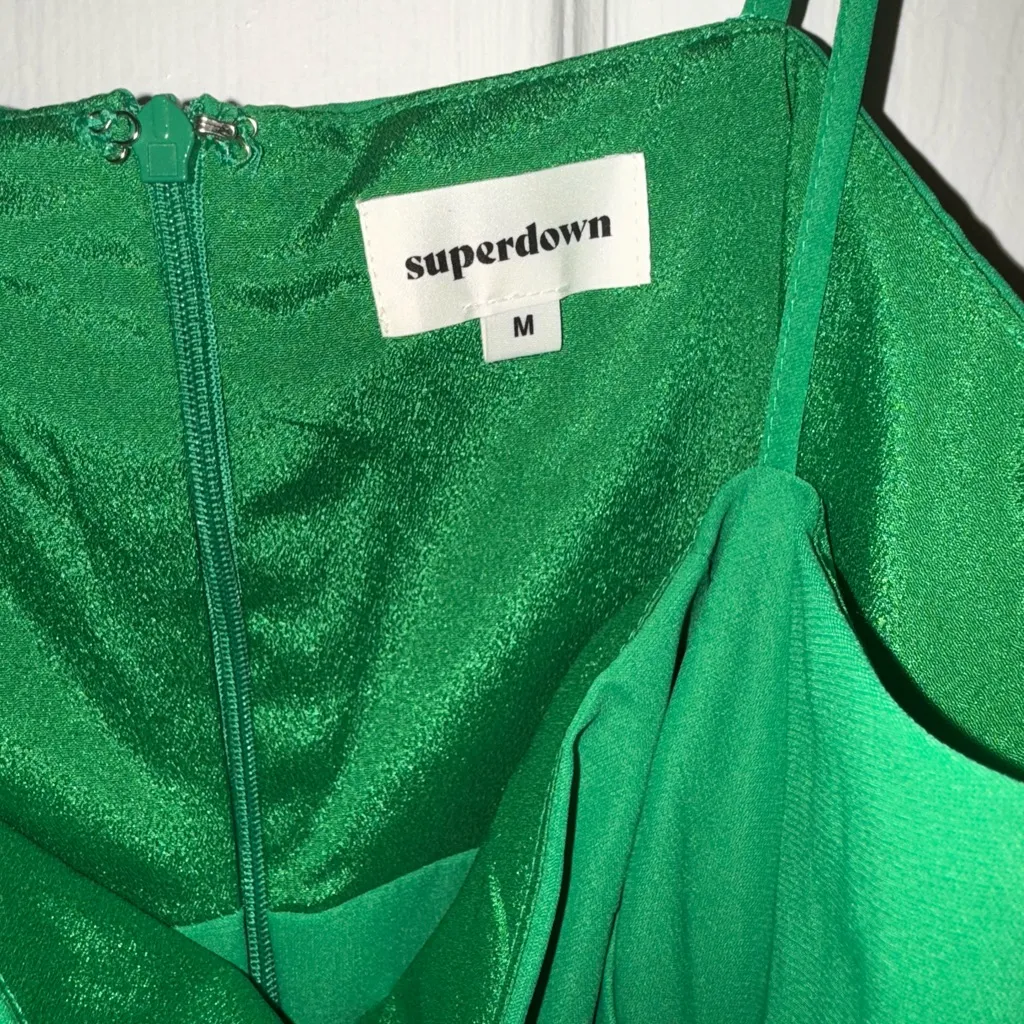 NWOT Superdown Fabiana Bright Green Ruched Mini Dress - Image 4