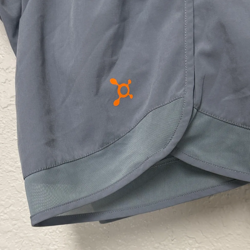 ORANGE THEORY Gray with Orange Athletic Shorts Size Large - Image 9