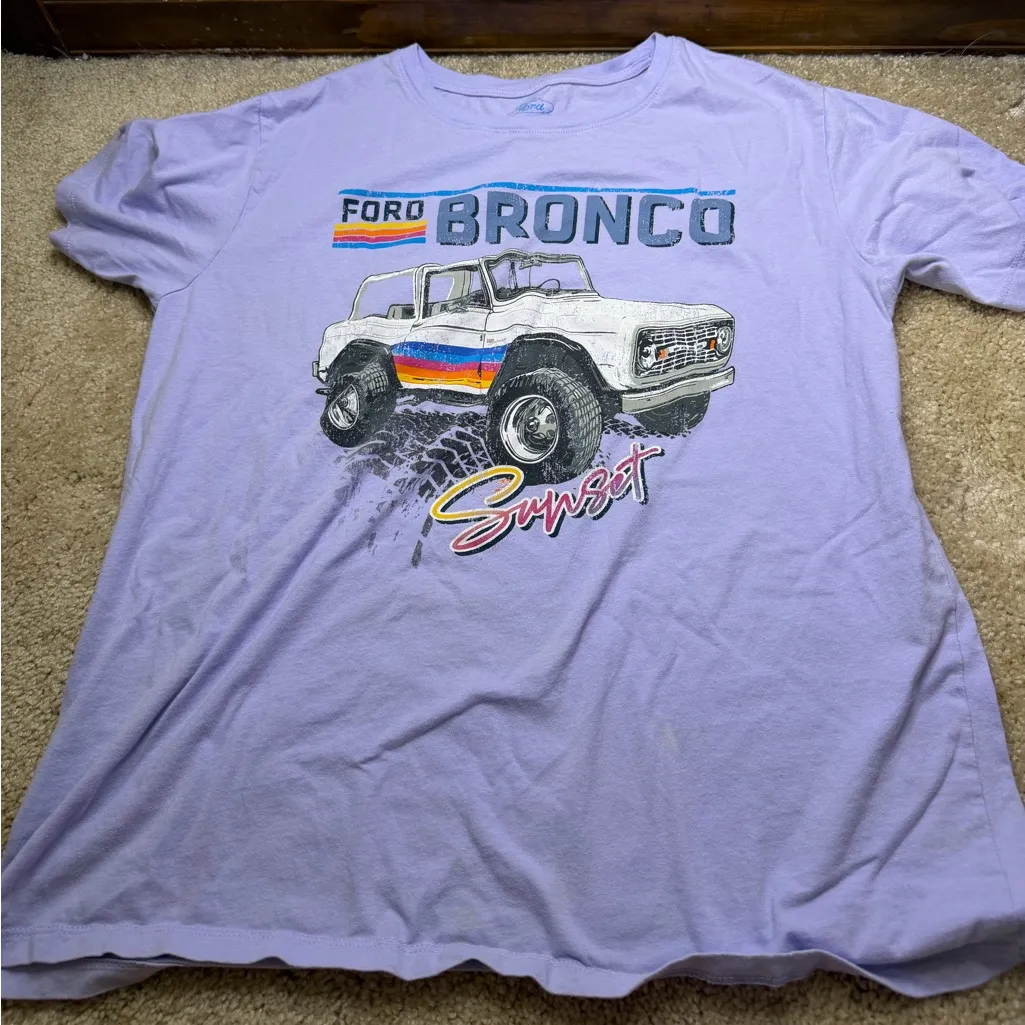 Ford Lavender Graphic Tee Purple Size M - Image 2