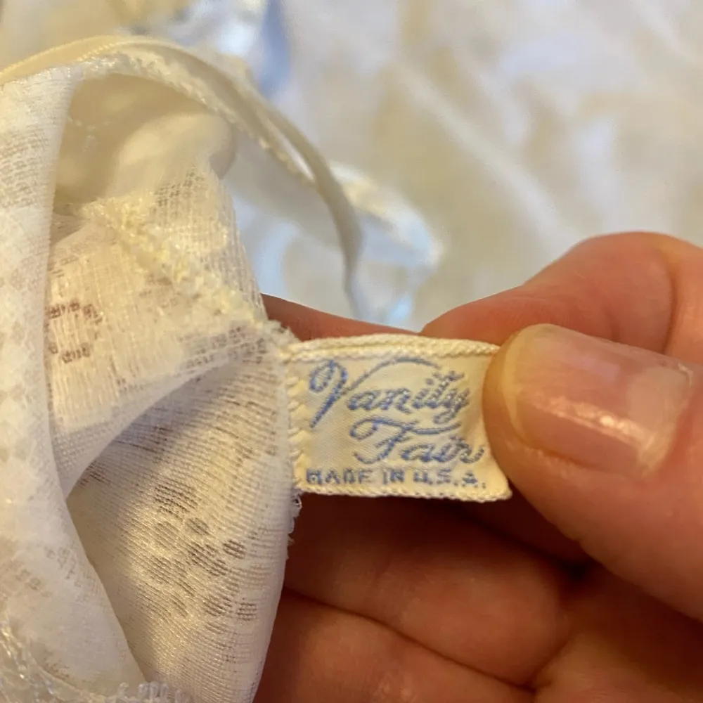 Vanity Fair White Tricot Nylon Floral Lace Bodice Slip Vintage Lingerie Prop 36 - Image 8