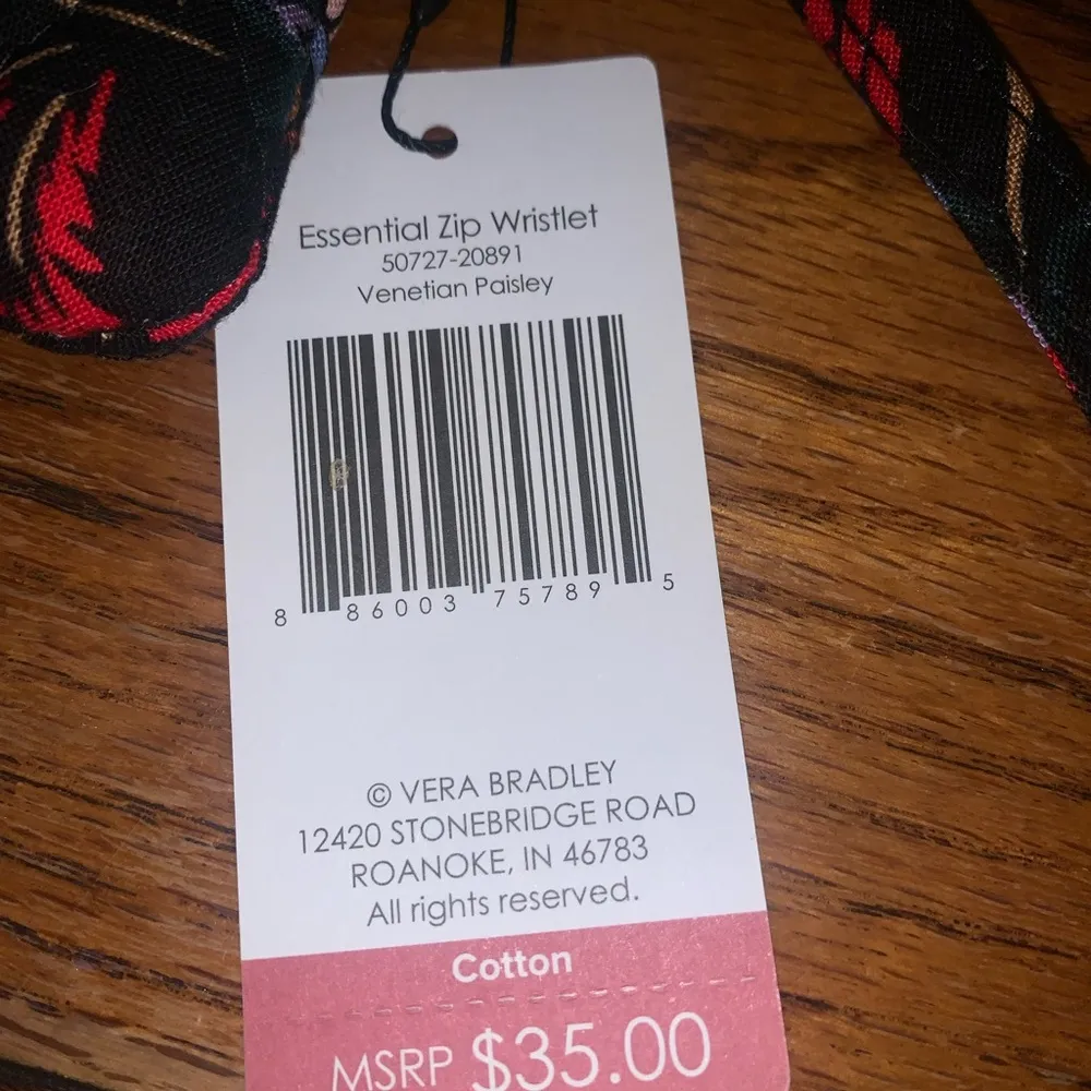 Vera Bradley  Wristlet NWTs - Image 3