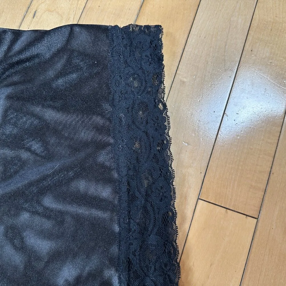 SHEIN Silky Black Lace Bra Crop Corset Style Top Size Small Satiny - Image 5