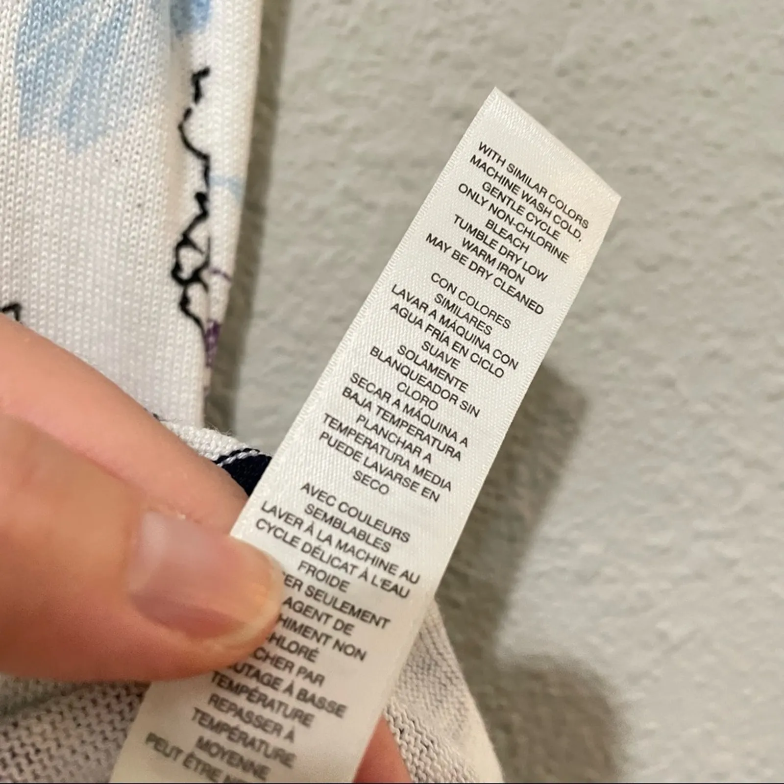 Chicos White Blue & Purple Floral Print Sleeveless Top Womens M Sweater Knit - Image 5