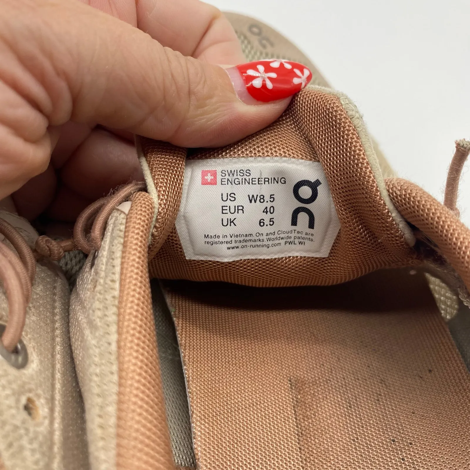 On Cloud On Running Pink Slip-On Sneakers Terry Running Shoes Women's size 8.5 - Image 7