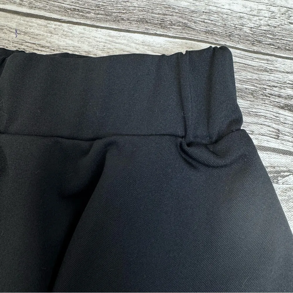 Jolie & Joy Women's Athletic Skirt Built In Shorts L LG Large Black Full Skirt - Image 3