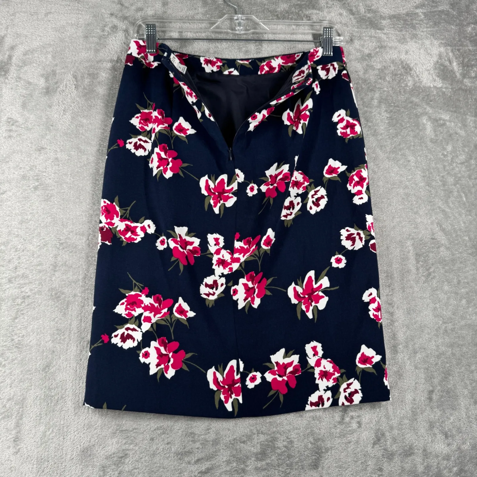J.Crew Pencil Skirt Women Floral‎ Print Career Office Wear Blue Pink Size 2 - Image 4