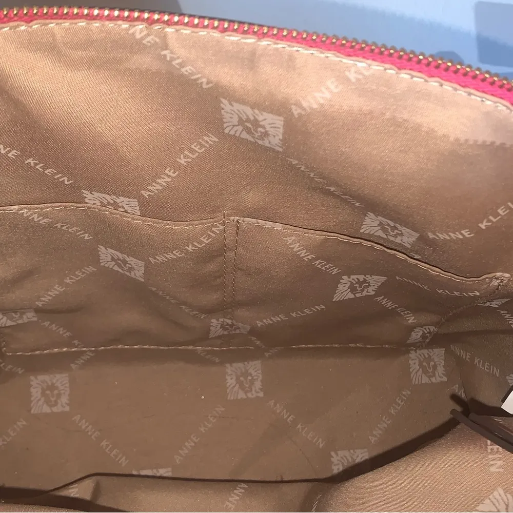 Anne Klein  Pink with Corkscrew Purse with straps - Image 7