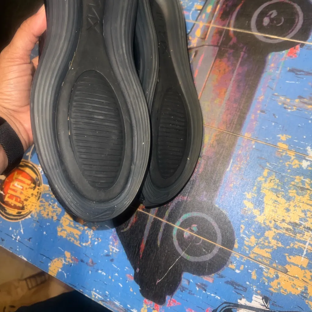 Women’s Sz 7/ 5.5 youth  Air Max 720 'Throwback Future - Image 7