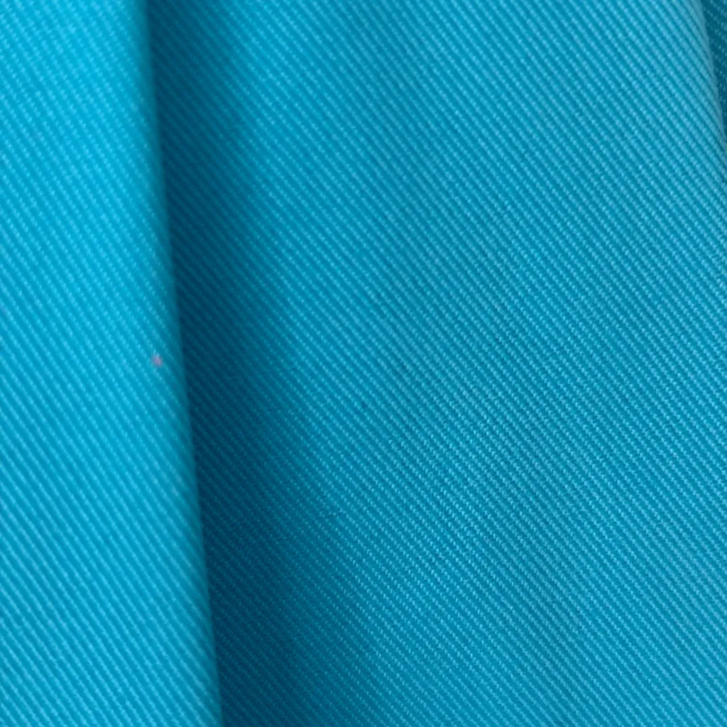 IZOD  women’s golf shorts size 4.‎ Turquoise soft. - Image 2