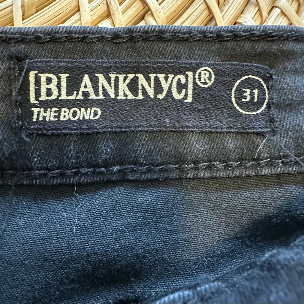 Blank NYC The Bond Removable Feather Trim Mid Rise Skinny Jeans Black 31 - Image 6