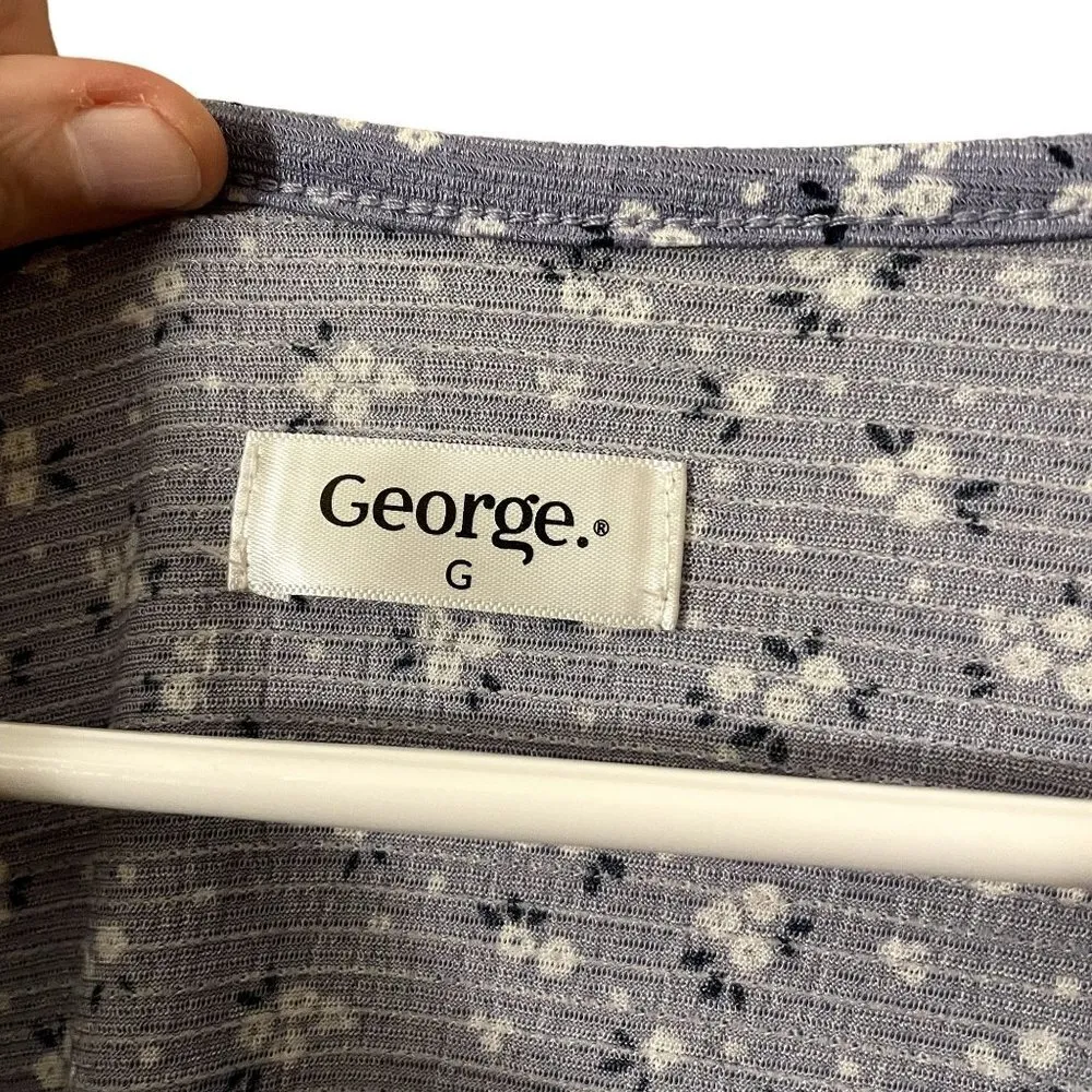 George long sleeved v - Image 4