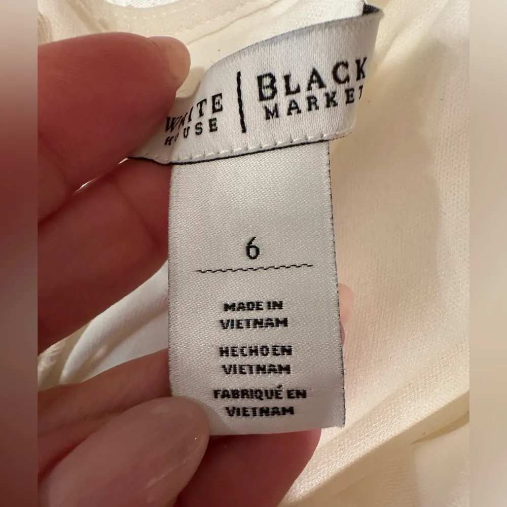 EUC White House Black Market Mini Dress in White lace all lined - Image 5