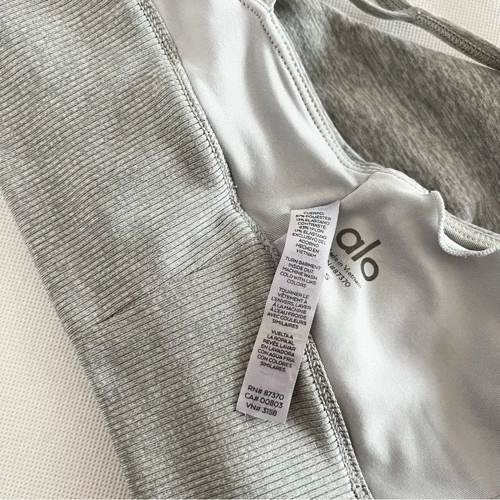 Alo Yoga Alosoft Lush Bra Sz Small Heathered Gray Strappy back Detail Long Line - Image 8