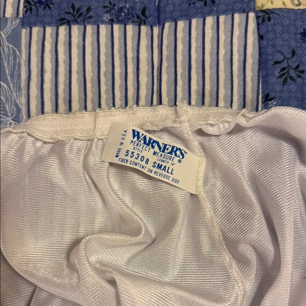 Elegant White Nylon Half Slip Warner’s - Image 4