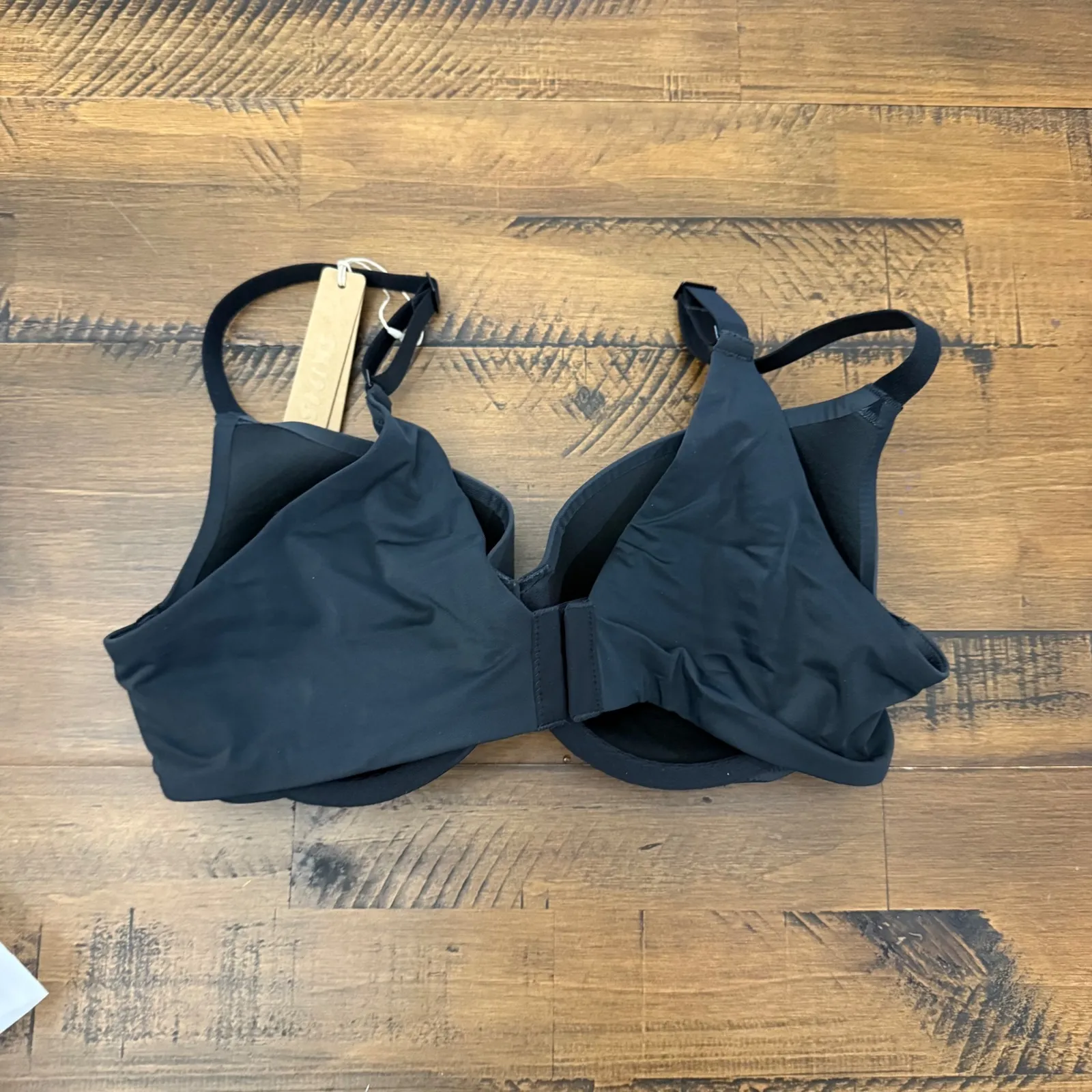 Skims Smoothing Intimates
Full Coverage Bra Onyx size 36B NEW - Image 5