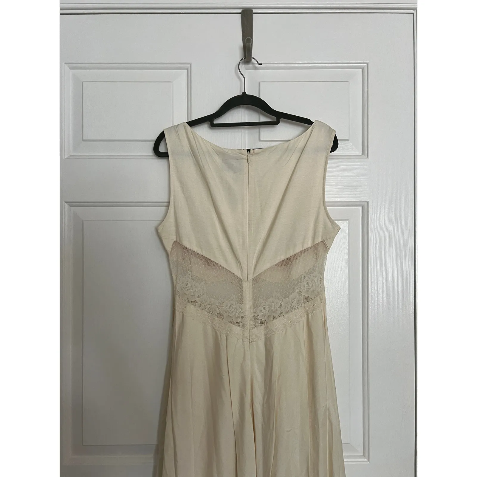 NWT Reformation Silk Spruce Dress SOLD OUT $580 White Wedding Lace Plunge Neck - Image 6