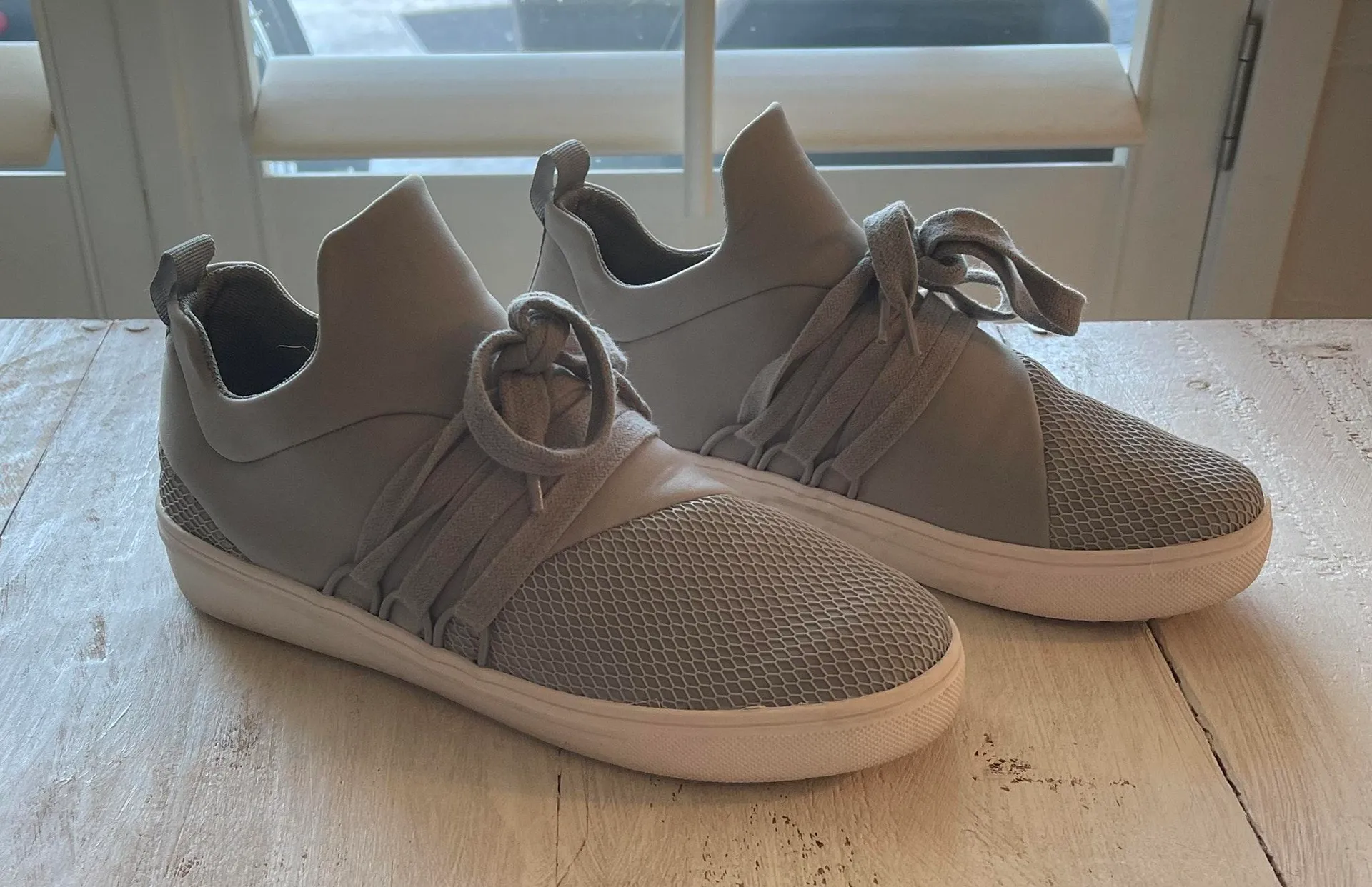 Steve Madden Sneaker - Image 4