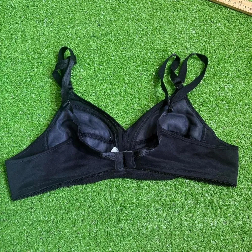 Vintage‎ Retro Black Womens Bra Adjustable Strap Size 35? hook Eye - Image 3