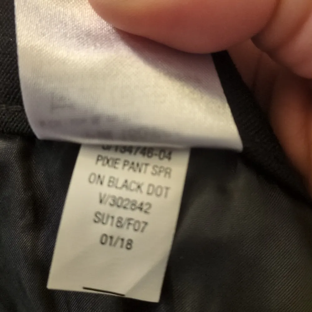 Old Navy  black polka dot ankle length pants size 4 - Image 6