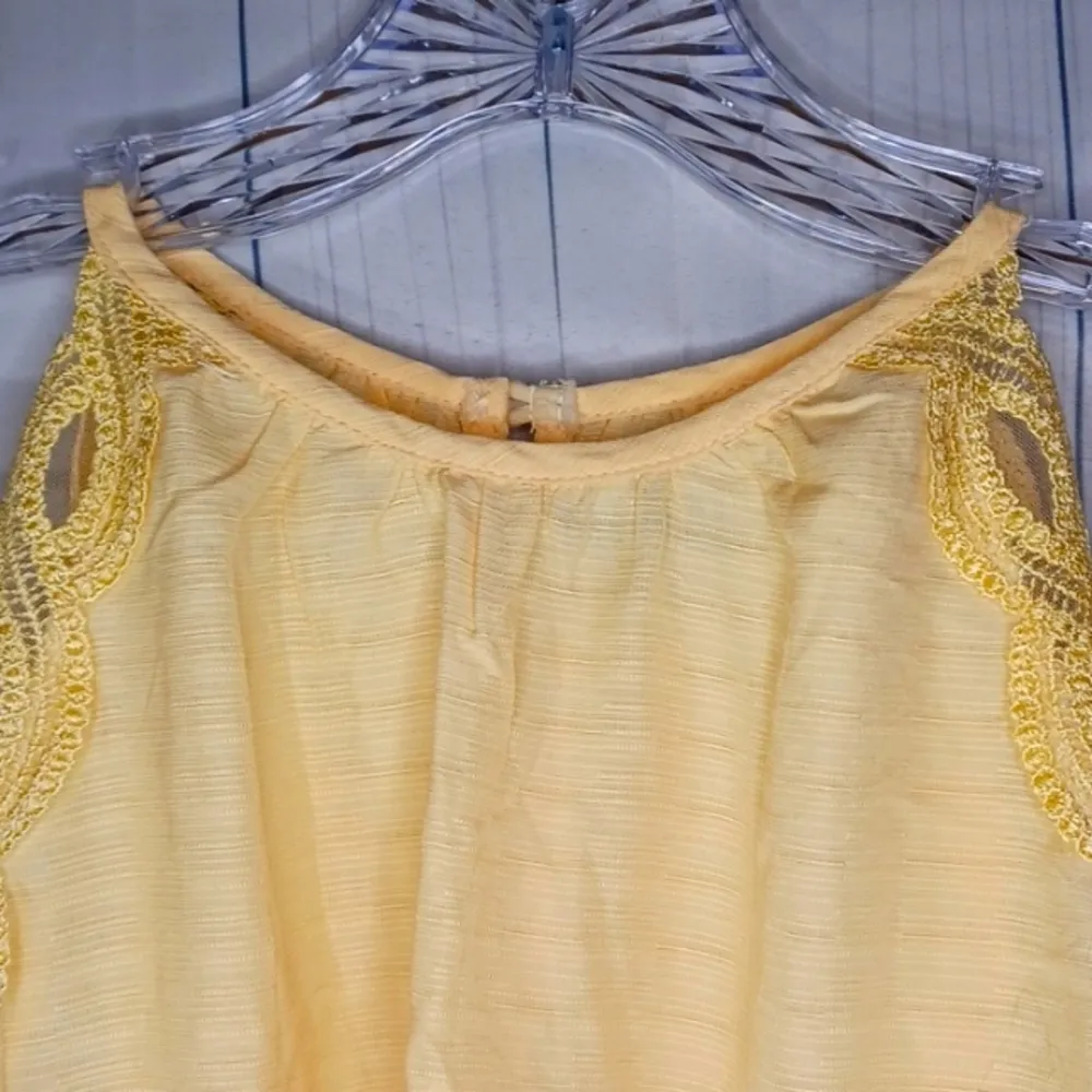 Kendall & Kylie sleevless shirt - Image 3