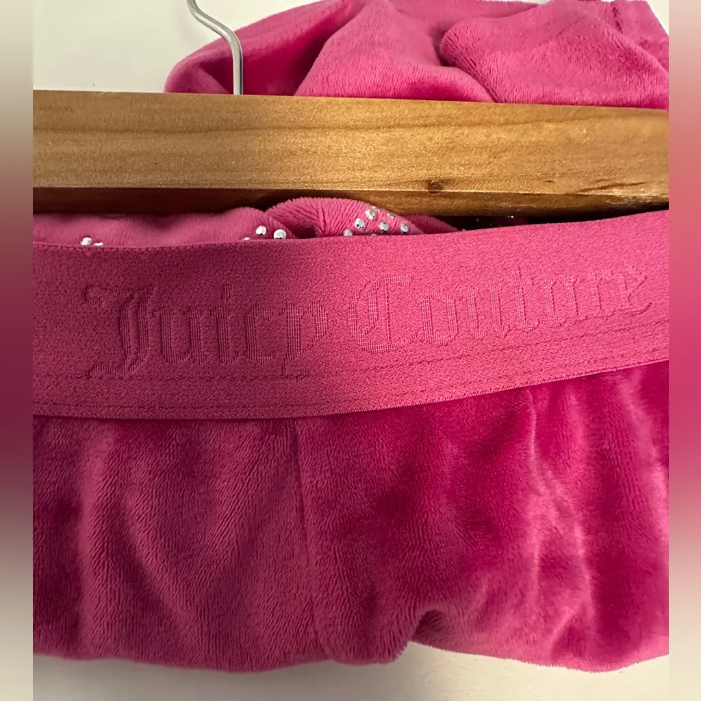 Juicy Couture Women’s Pink Velour Juicy Shorts with Back Bling Large VINTAGE Y2K - Image 3