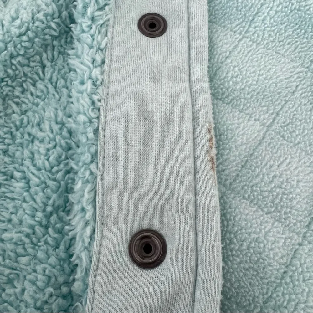 Croft & Barrow Iced Turquoise Blue Fuzzy Fleece Button Up Vest M - Image 12