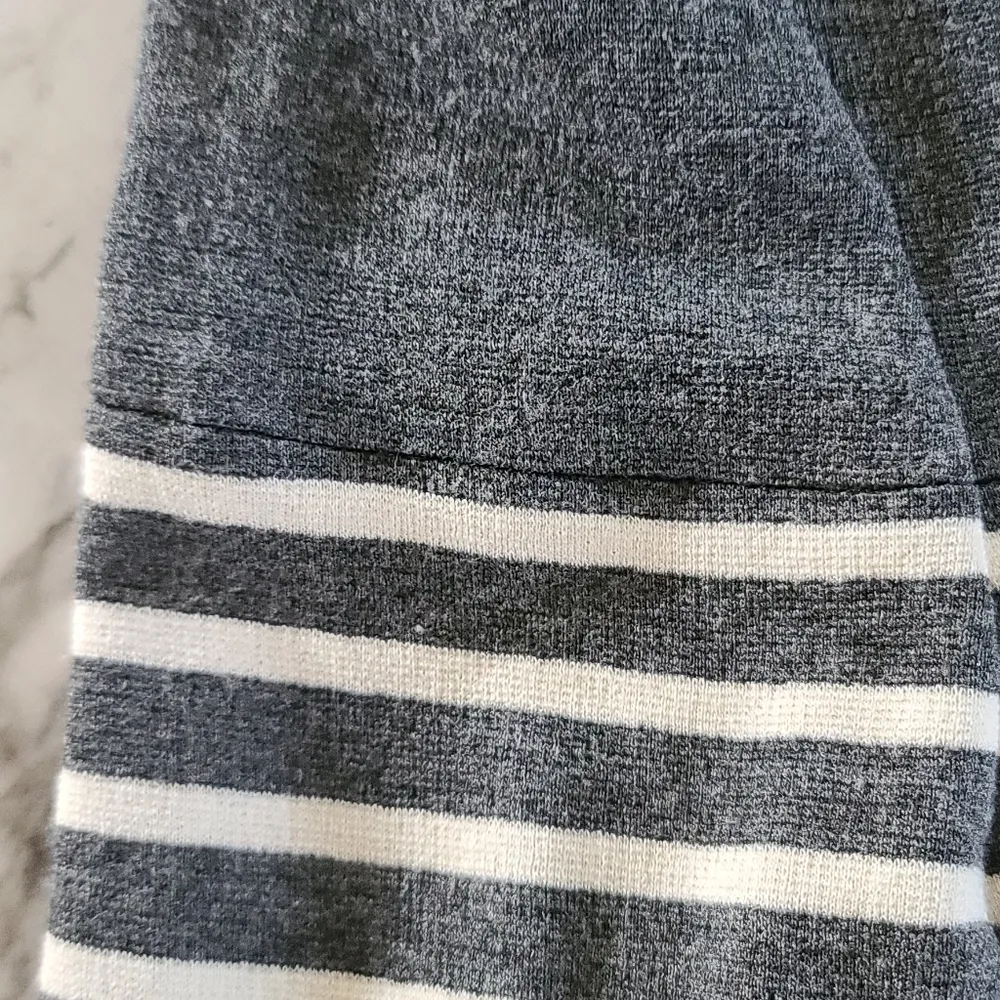 Yoanna Baraschi Gray Striped Blazer size medium - Image 3