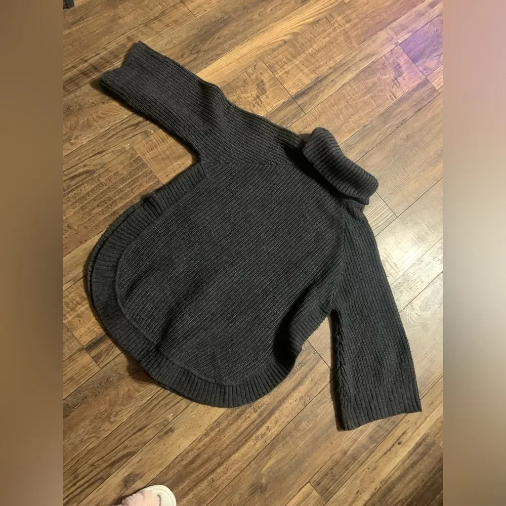 UGG Raelynn Sweater Poncho small boho knit cozy designer small $122 spring - Image 5