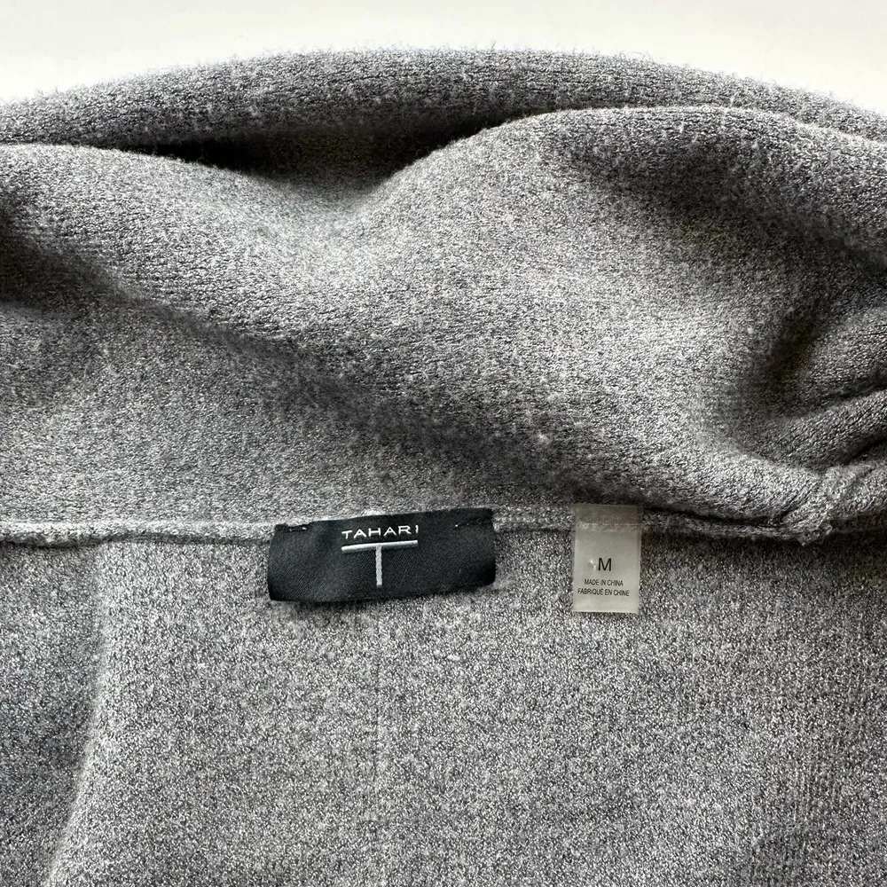 Tahari Gray Open Front Sweater Fringe Detail Pockets Cardigan Size Medium - Image 4