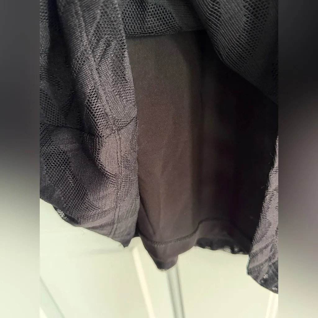 SUSAN GRAVER Black Mesh Animal Print V-Neck Top w/ Tie Sleeves – Size S. NWOT - Image 6