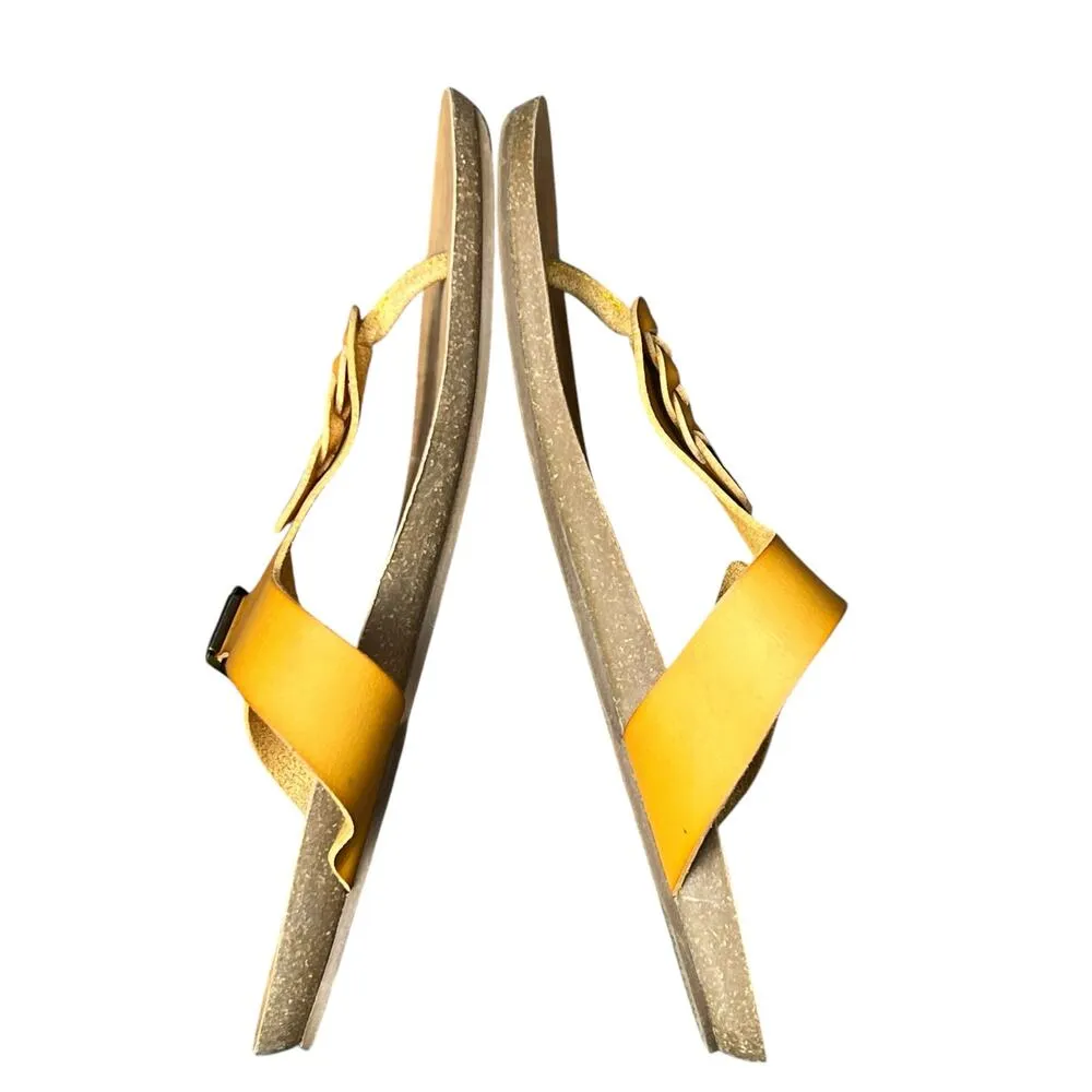 Blowfish Malibu Barro Sandal 9.5 Yellow Buckled T-Strap Comfort Coconut Girl - Image 7