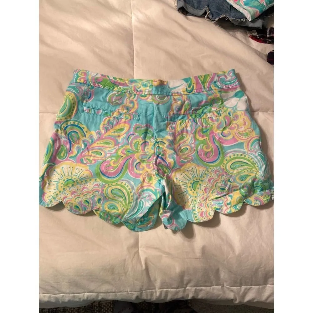 Lilly Pulitzer Buttercup Scalloped Shorts Colorful Floral Print Cotton‎ Blend - Image 3