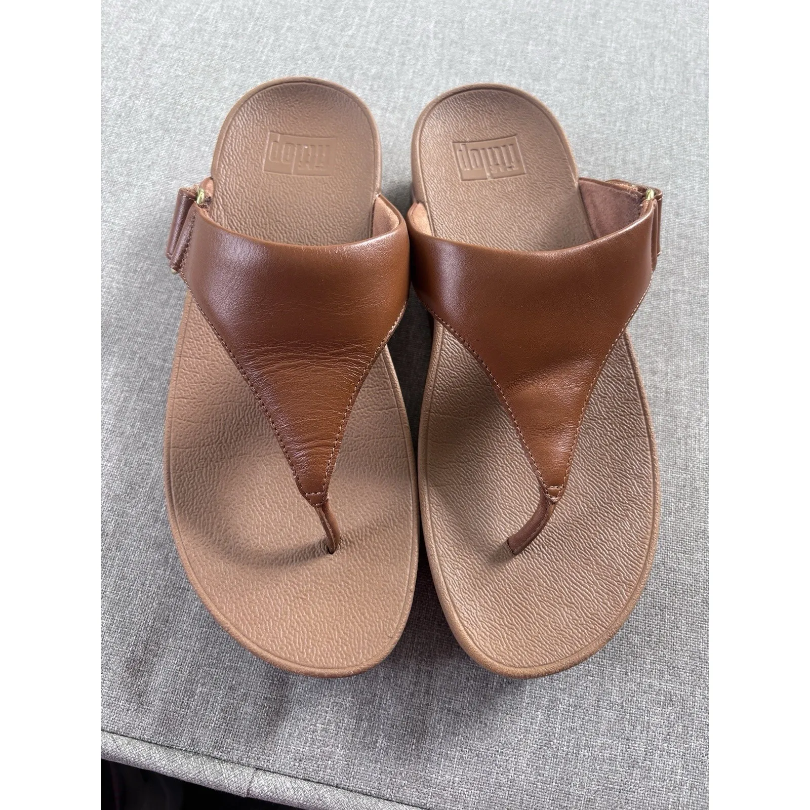 Fitflop Women's LuLu Leather Toepost Thong sandals AD3-592 Light Tan US Women 8 - Image 3