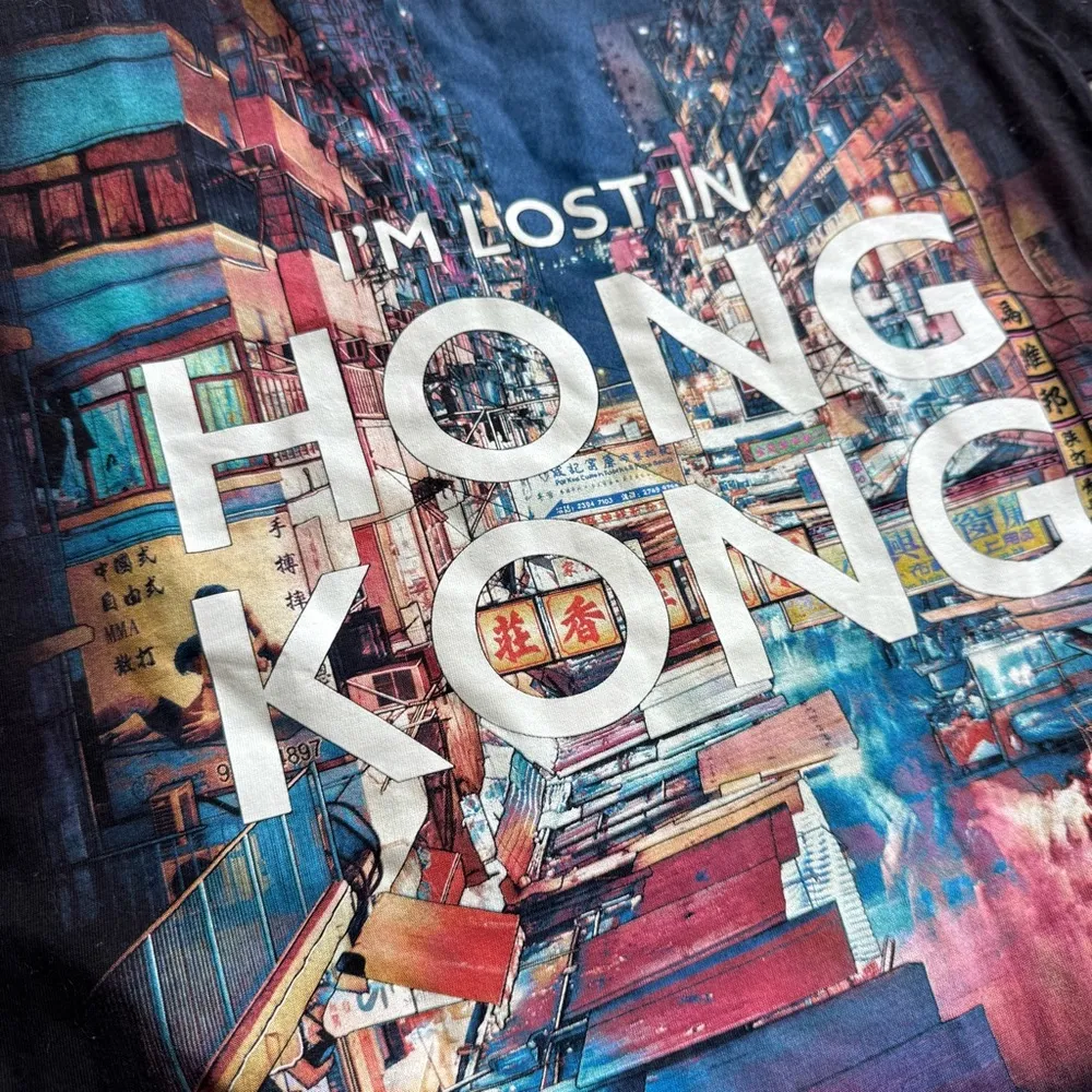 Black Graphic T-Shirt with Hong Kong Cityscape - Image 2