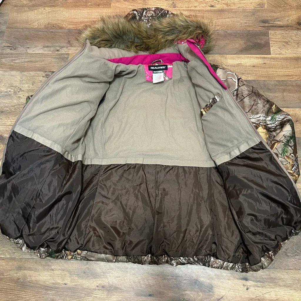 Realtree Camouflage women’s Puffer Jacket with Pink Interior - Image 5