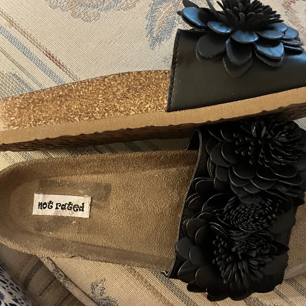 Not rated  Black Floral Women's Sandals 9 - Image 5