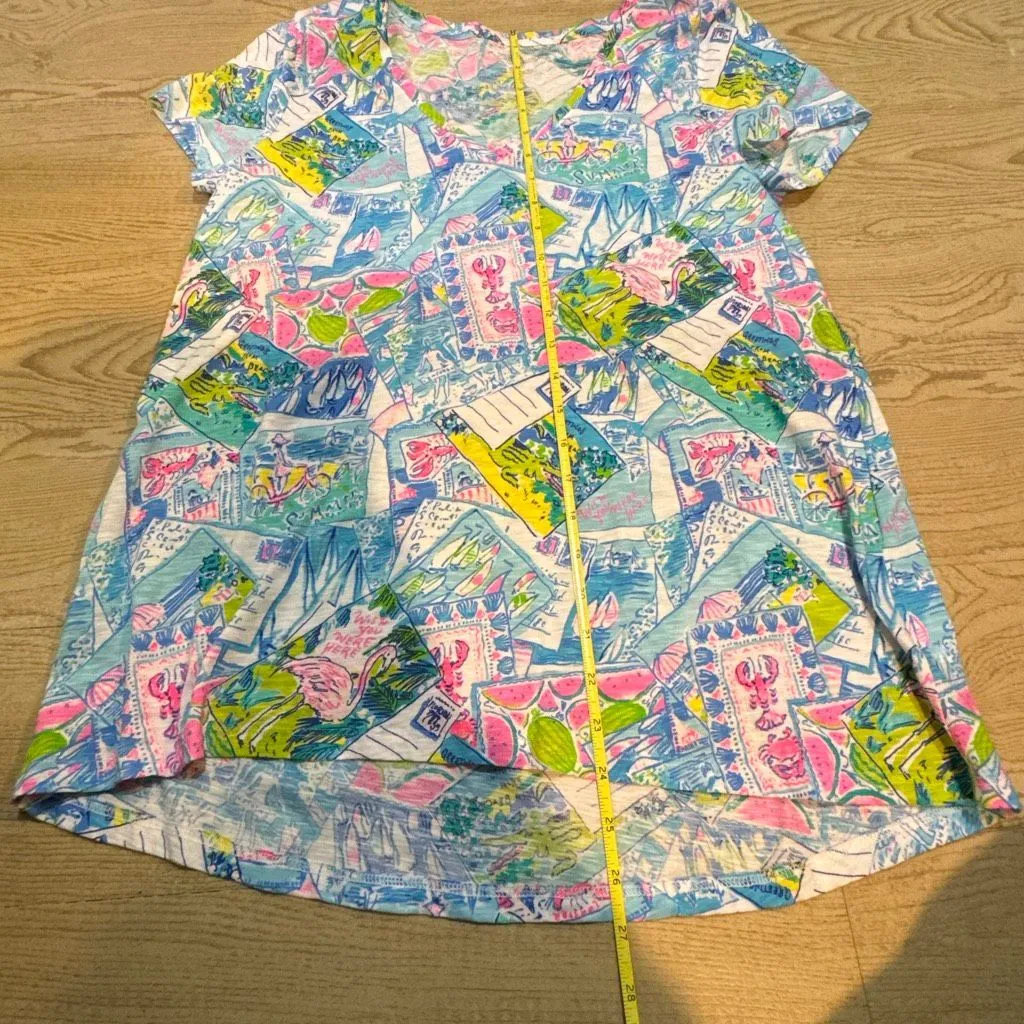 NWOT Lilly Pulitzer Etta V-Neck top in the "Pop Up Wish You Were Here" print siz - Image 7