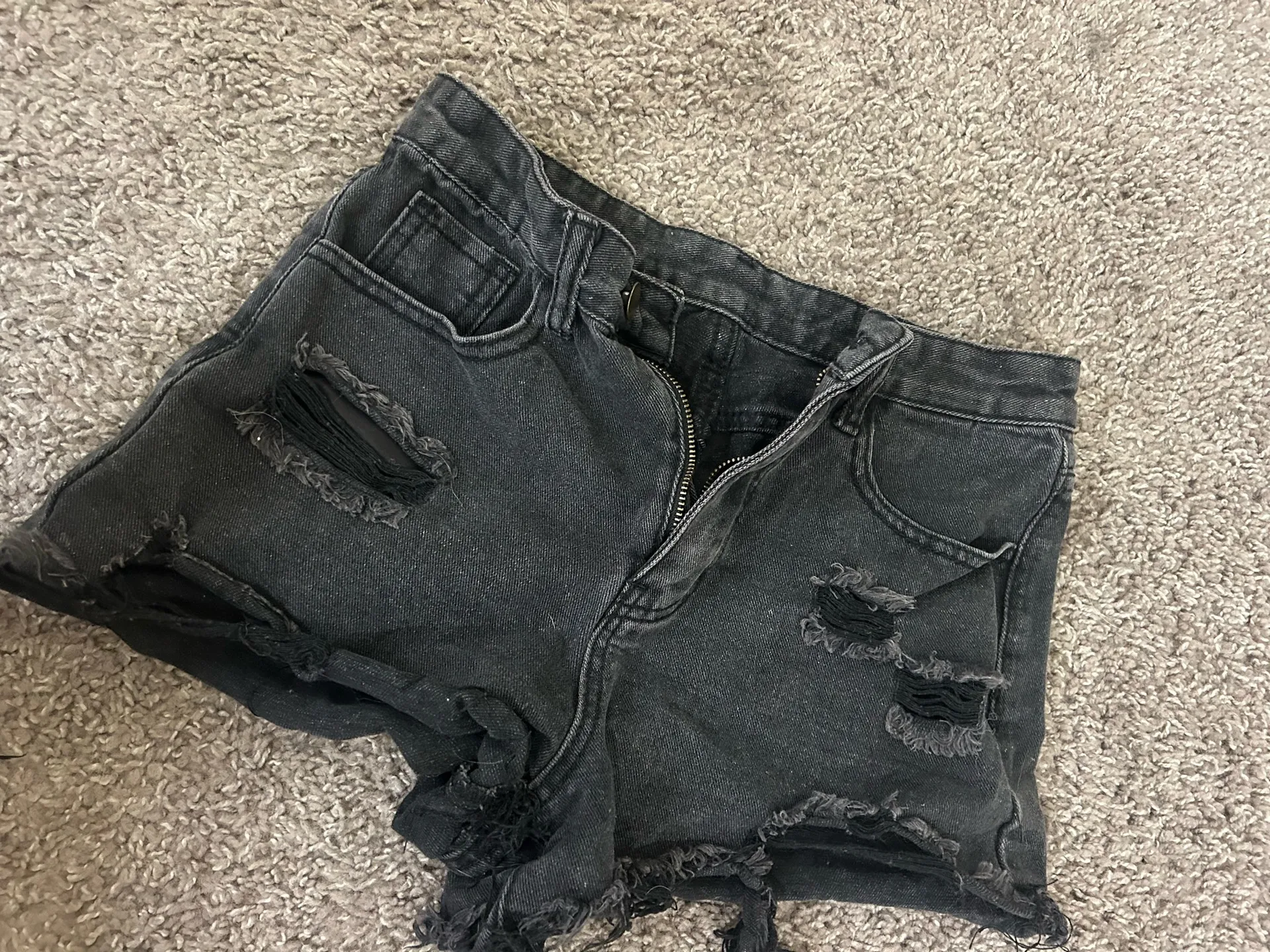 SheIn  Shorts Jean Black Distressed - Image 2