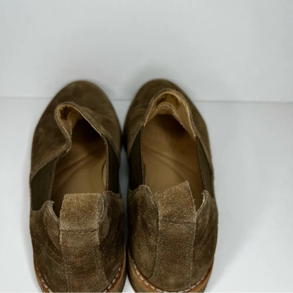 Clarks Edenvale Page Distressed Suede Vert‎ Olive Slip On Booties - Image 2