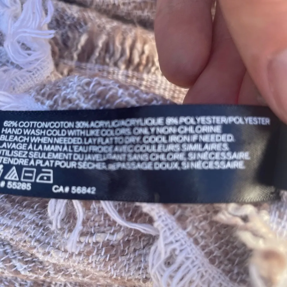 Express One Size Fits All beige cloth vest / OS / Excellent condition - Image 13