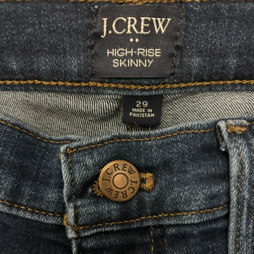 J Crew high rise skinny jeans. 29 - Image 3