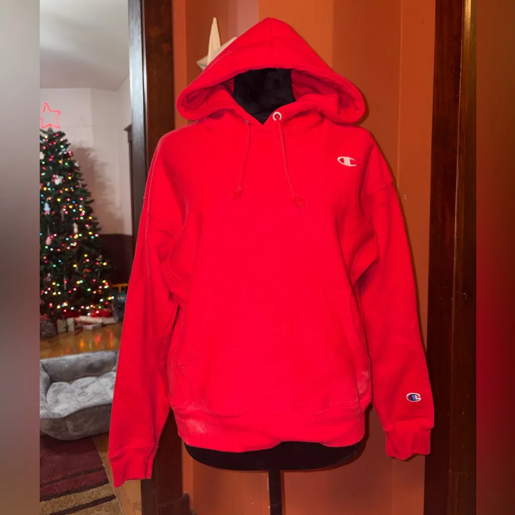 Champion Men's Vibrant Red Hoodie - Image 2