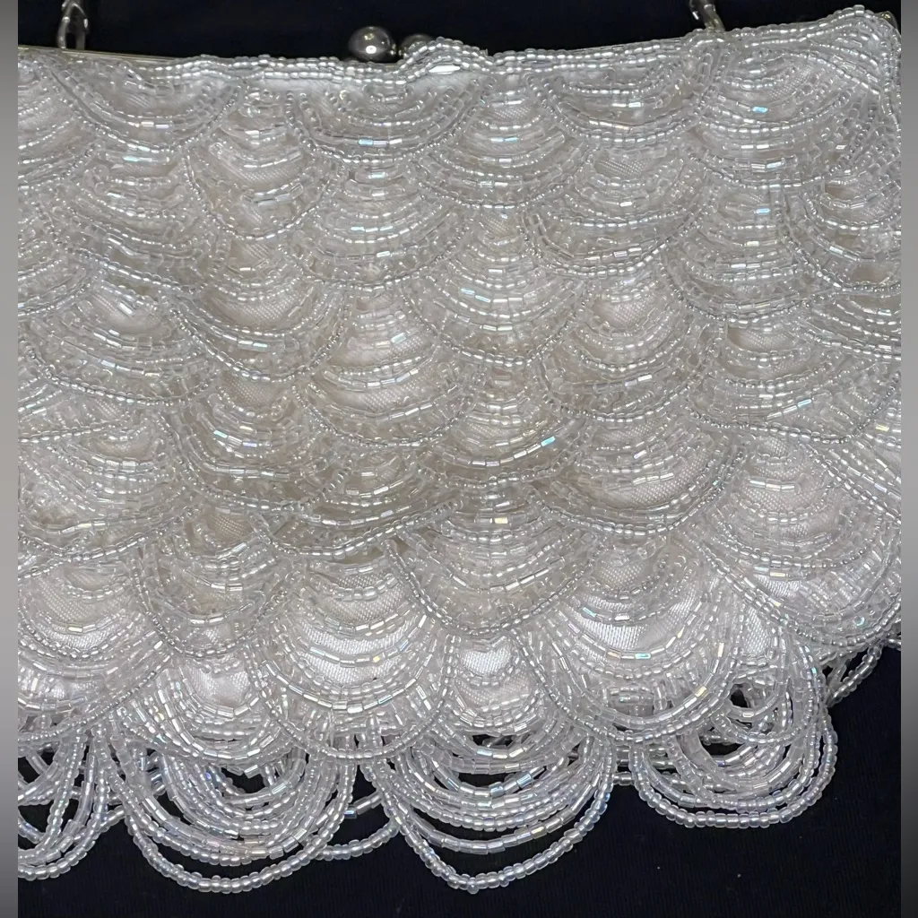 Beaded Evening Party Wedding White Handbag Purse Chain Strap Kiss Lock Closure White - Image 10