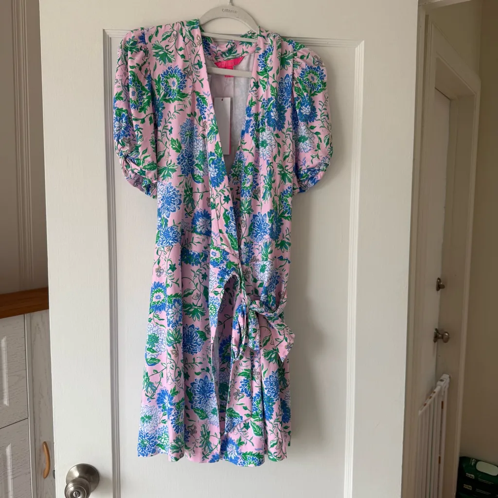 Lilly Pulitzer Sailynn Floral Short Sleeve Wrap Dress in Conch Shell Pink XLarge - Image 4