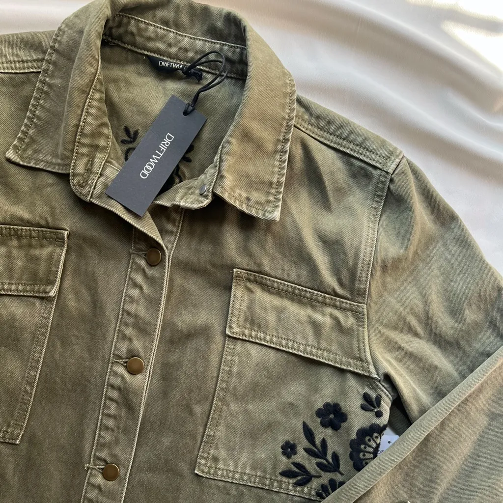 Driftwood NWT  Denim Green Embroidered Jacket ✨ - Image 3