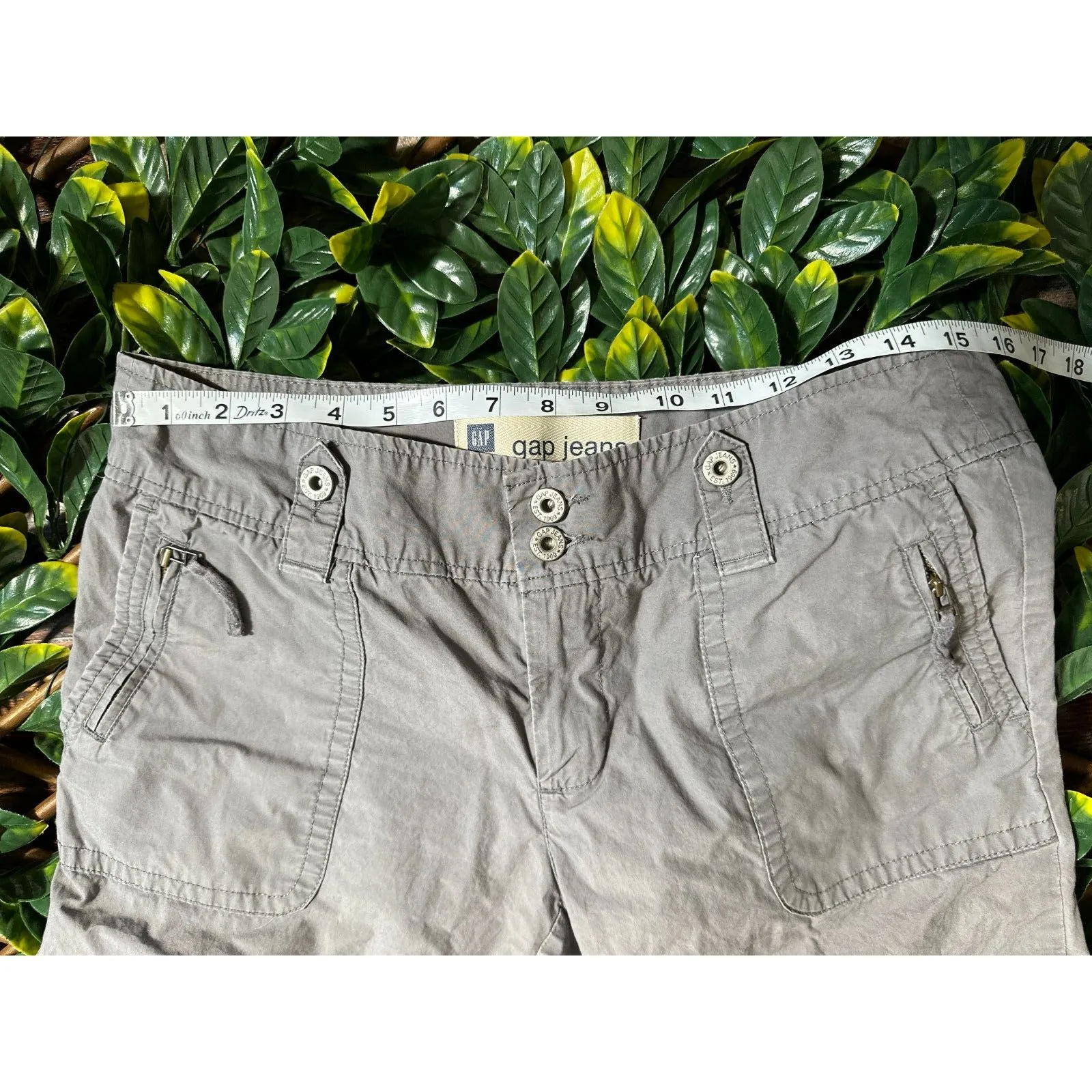 y2k GAP JEANS Gray Cargo Capri Pants Size 8 - Image 9